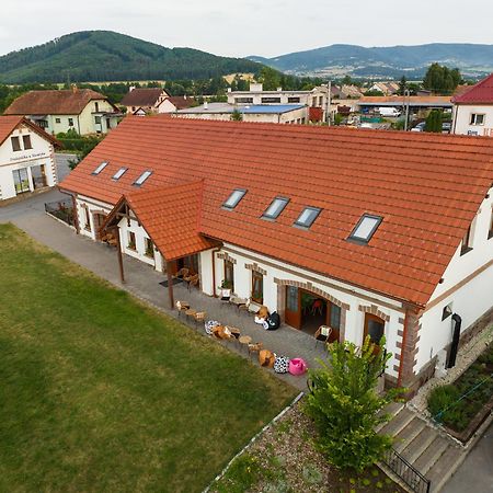 Rezort Masarykov Dvor Pstrusa Zewnętrze zdjęcie